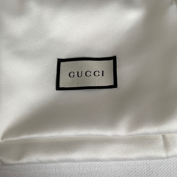 Used Gucci Quilted Wallet - Picture 7 of 8